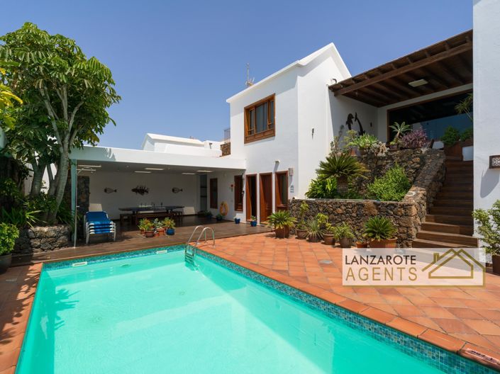 Image No.27-6 Bed Villa for sale