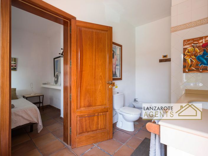 Image No.32-6 Bed Villa for sale