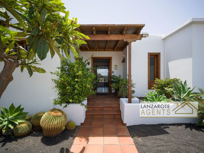 Image No.39-6 Bed Villa for sale