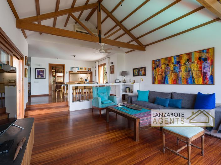Image No.4-6 Bed Villa for sale