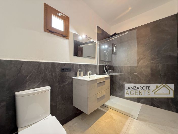 Image No.19-4 Bed Villa for sale
