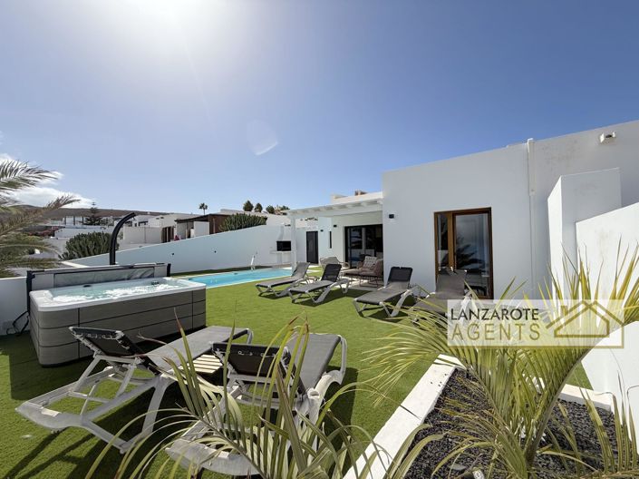 Image No.32-4 Bed Villa for sale