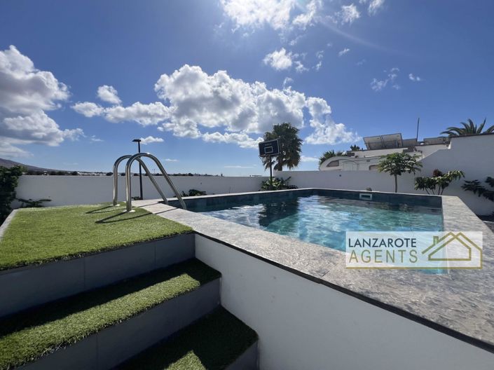 Image No.21-4 Bed Villa for sale