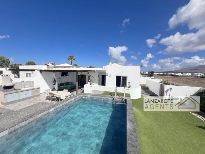 Image No.27-4 Bed Villa for sale