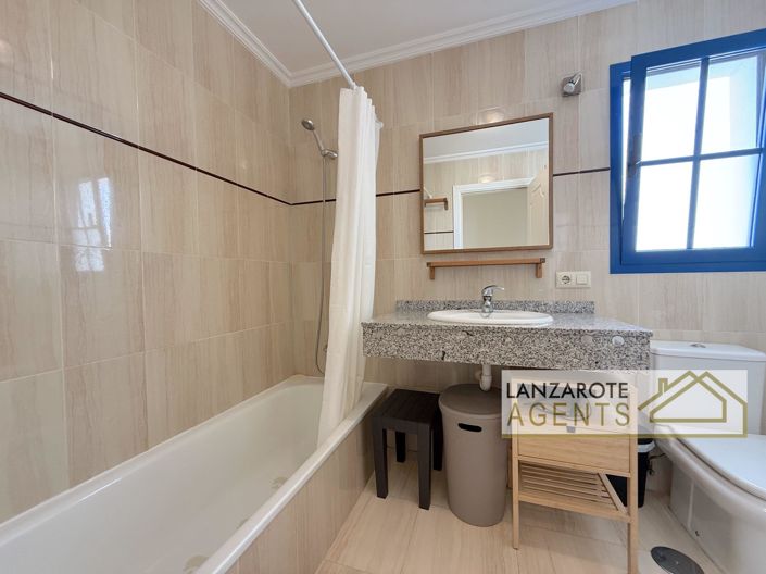 Image No.13-2 Bed House for sale