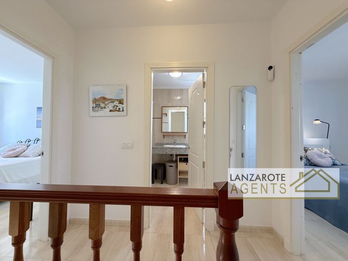 Image No.8-2 Bed House for sale