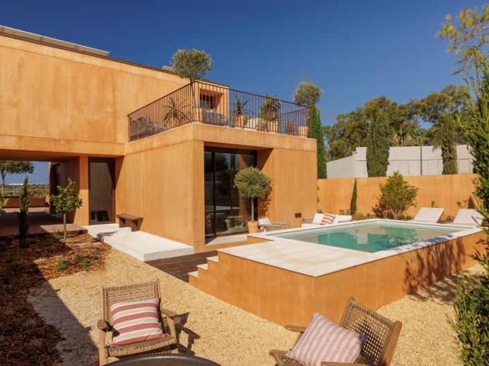 Image No.1-3 Bed House for sale