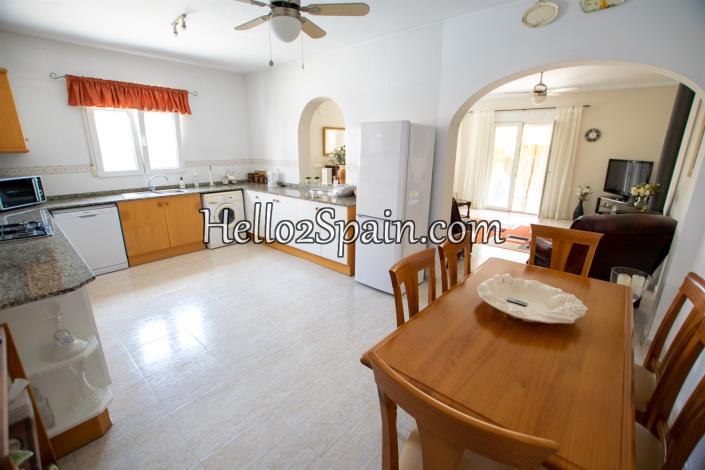 Image No.11-3 Bed Townhouse for sale