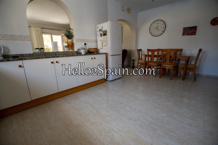 Image No.13-3 Bed Townhouse for sale