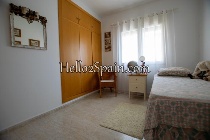 Image No.17-3 Bed Townhouse for sale