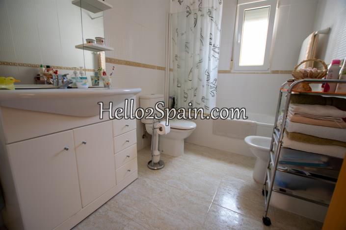 Image No.24-3 Bed Townhouse for sale