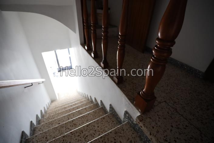 Image No.2-Maison de ville de 5 chambres à vendre à Pego