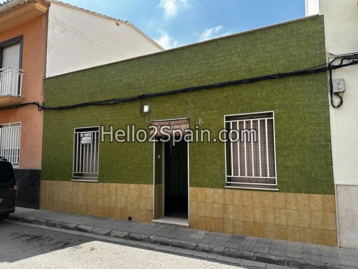 Image No.1-4 Bed Bungalow for sale