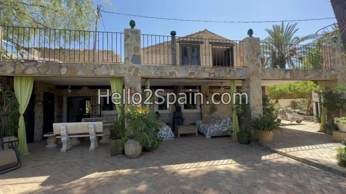 Image No.3-4 Bed Villa / Detached for sale