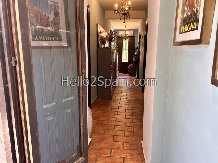 Image No.6-4 Bed Villa / Detached for sale