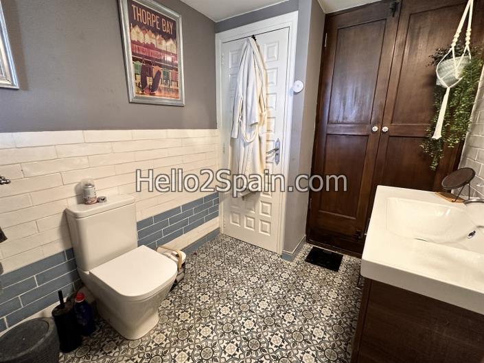 Image No.16-4 Bed Villa / Detached for sale