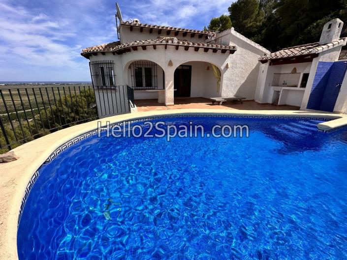 Image No.1-3 Bed Villa / Detached for sale