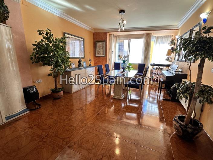 Image No.12-3 Bed Apartment for sale