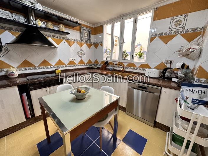 Image No.17-3 Bed Apartment for sale