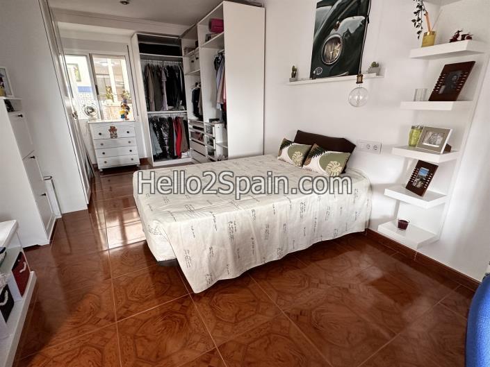 Image No.27-3 Bed Apartment for sale