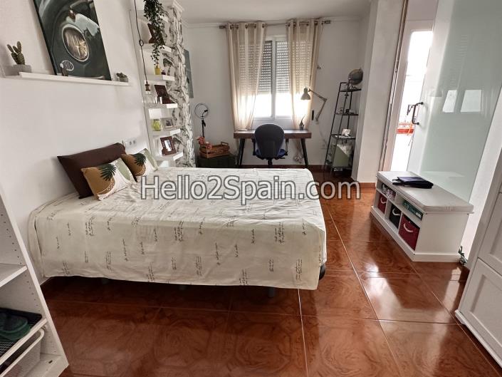 Image No.28-3 Bed Apartment for sale