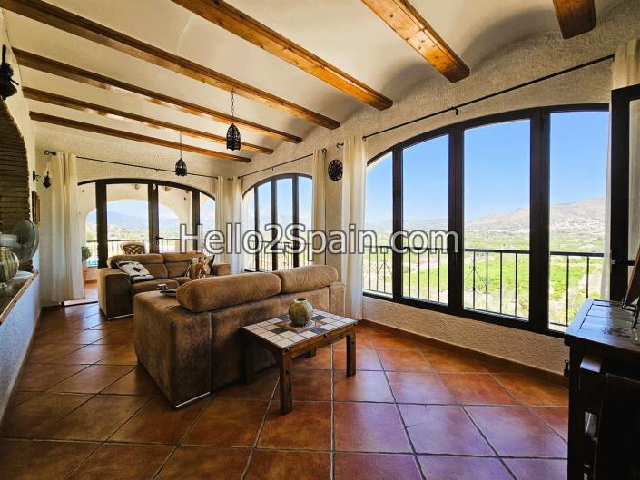 Image No.10-4 Bed Villa / Detached for sale