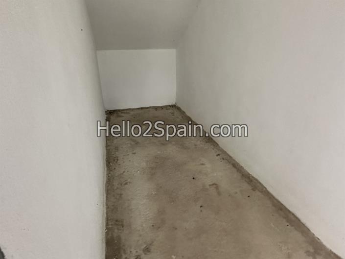 Image No.32-4 Bed Townhouse for sale