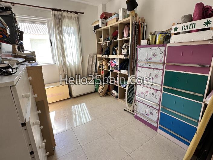 Image No.28-3 Bed Townhouse for sale