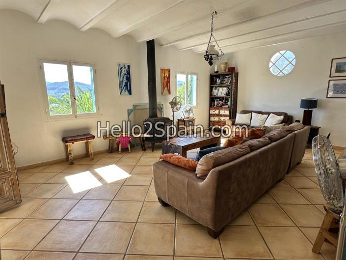 Image No.7-4 Bed Country Property for sale