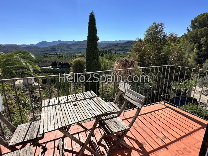 Image No.11-4 Bed Country Property for sale