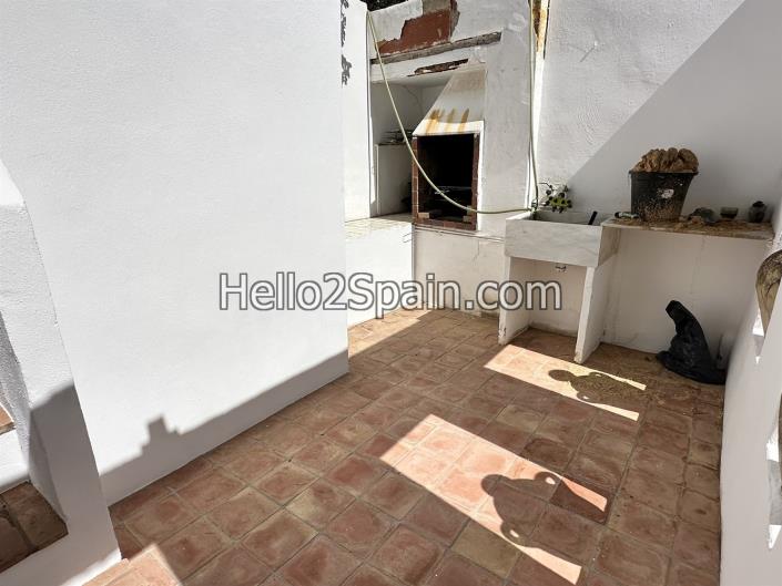 Image No.22-4 Bed Country Property for sale