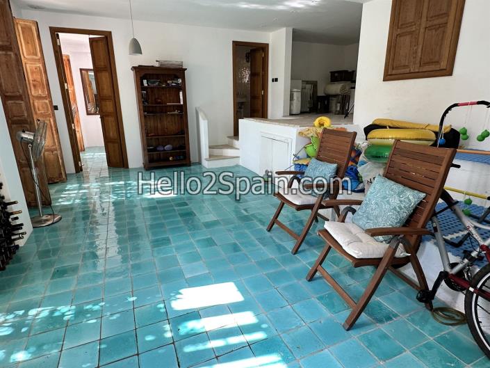 Image No.26-4 Bed Country Property for sale