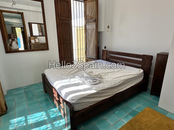 Image No.27-4 Bed Country Property for sale