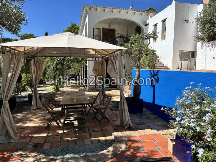 Image No.33-4 Bed Country Property for sale