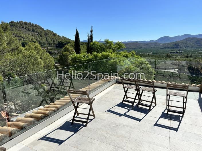 Image No.34-4 Bed Country Property for sale