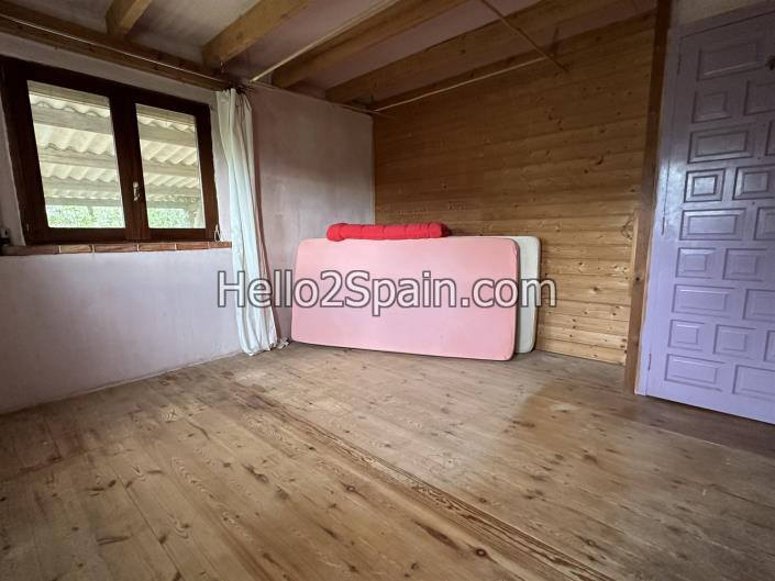 Image No.14-4 Bed Country House for sale