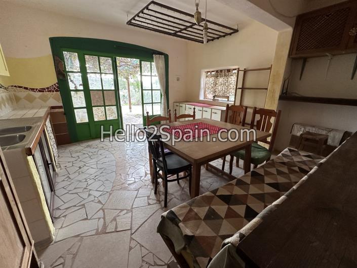 Image No.22-4 Bed Country House for sale