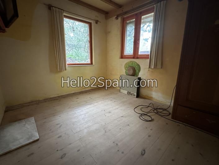 Image No.27-4 Bed Country House for sale