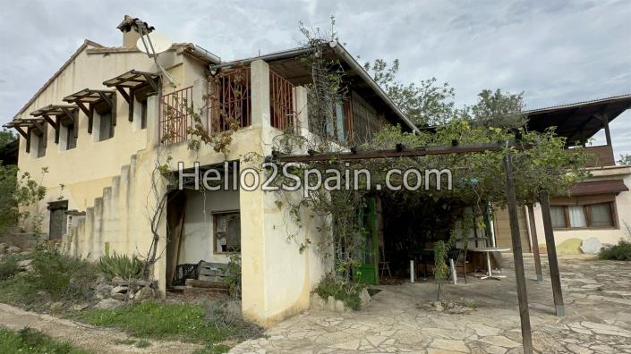 Image No.40-4 Bed Country House for sale