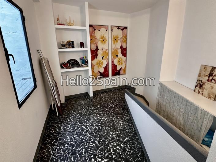 Image No.24-2 Bed Townhouse for sale