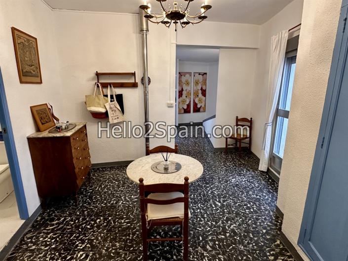 Image No.25-2 Bed Townhouse for sale