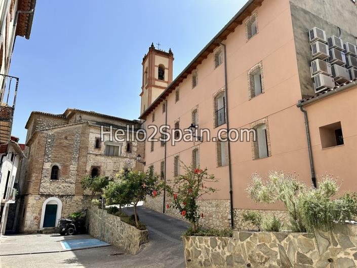 Image No.30-2 Bed Townhouse for sale