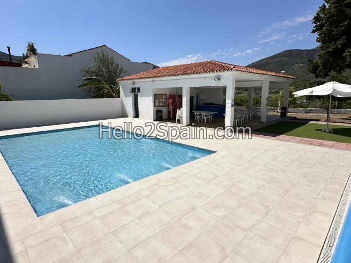 Image No.38-2 Bed Townhouse for sale