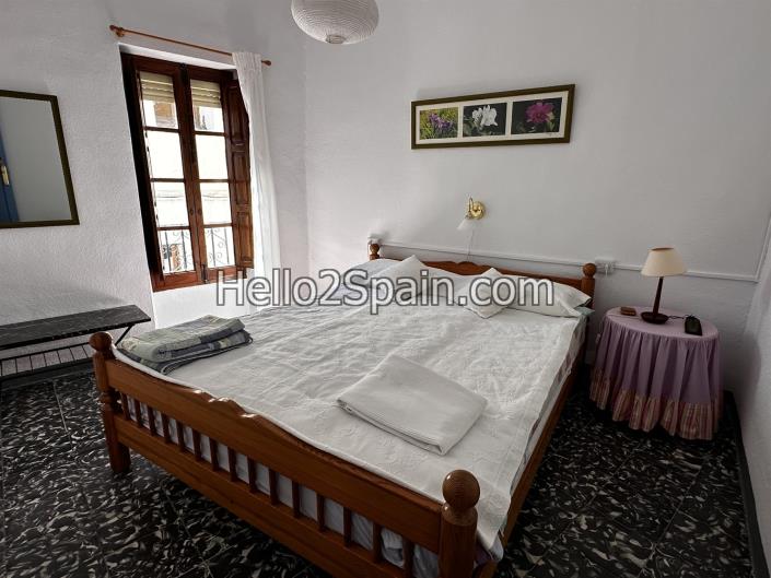 Image No.27-2 Bed Townhouse for sale