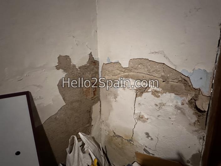 Image No.8-6 Bed Townhouse for sale