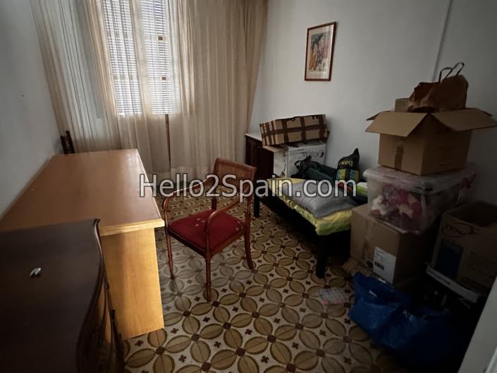 Image No.30-6 Bed Townhouse for sale