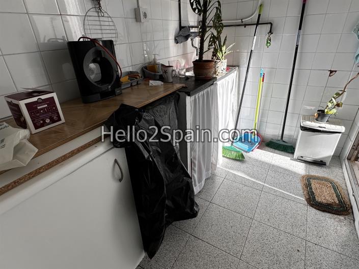 Image No.32-6 Bed Townhouse for sale