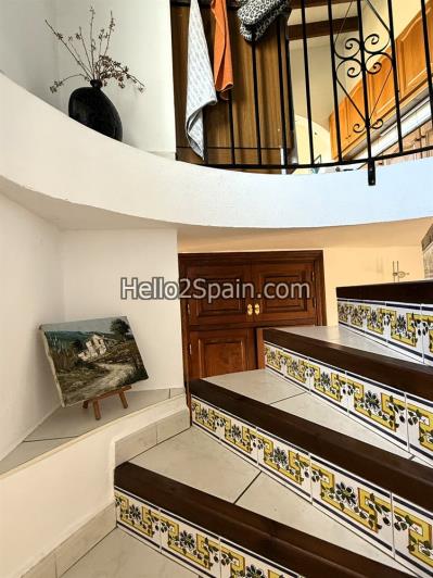 Image No.45-5 Bed Villa for sale