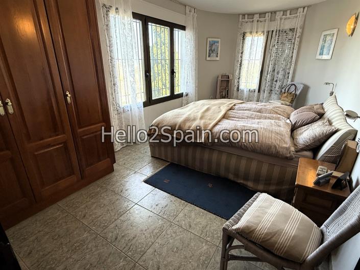 Image No.52-5 Bed Villa for sale