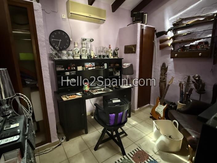 Image No.17-5 Bed Villa for sale